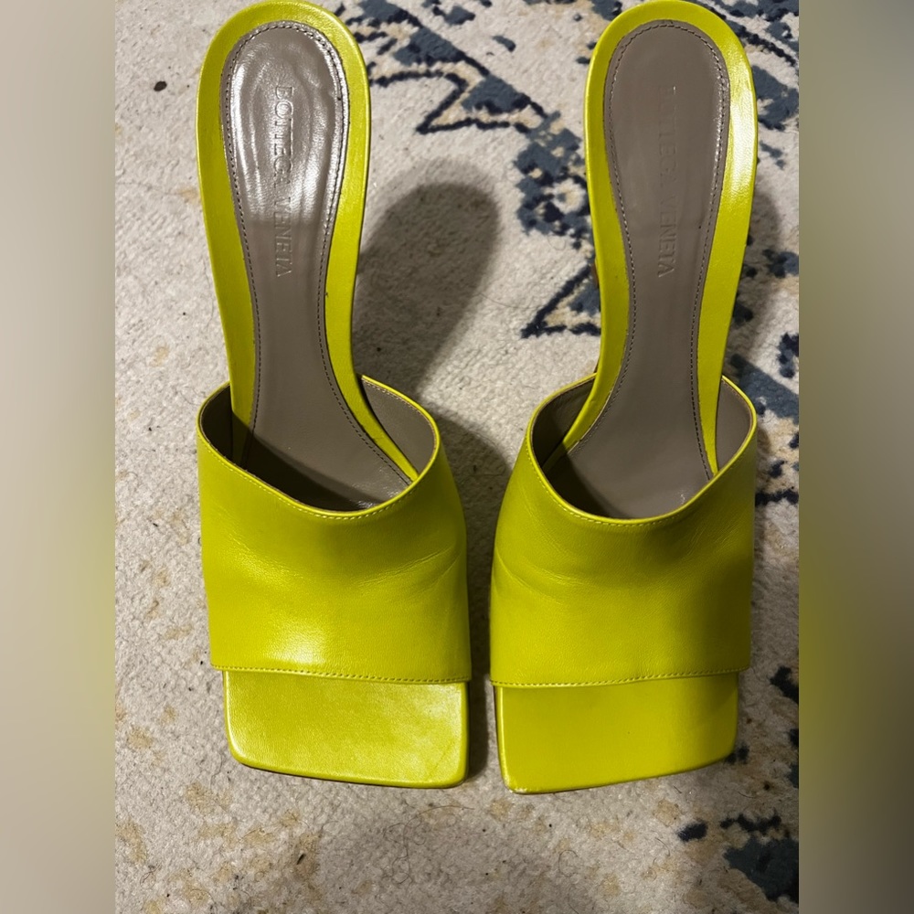 Bottega Veneta Stretch Heels